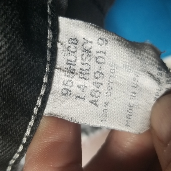 Black Wrangler Jeans - Picture 4 of 4